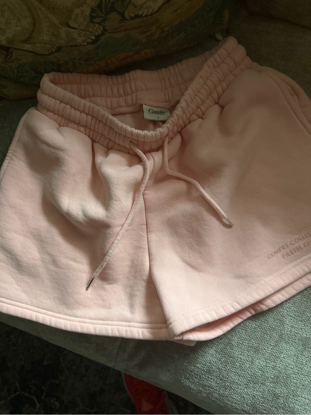 Comfrt pastel shorts